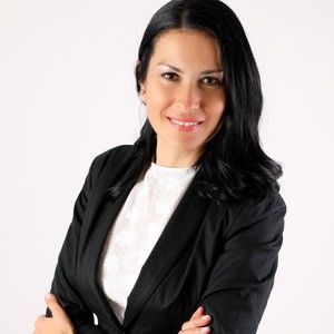 Meet your Posher, Camelia